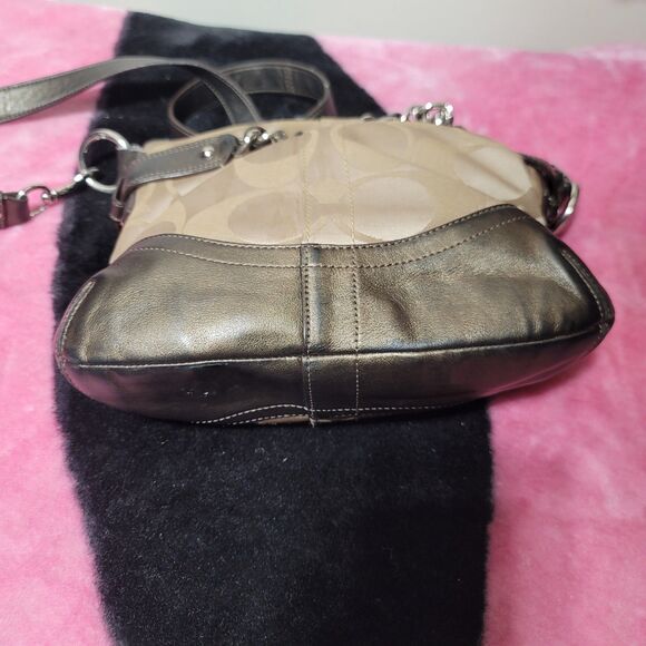 Coach Brown Corssbody - Picture 3 of 7